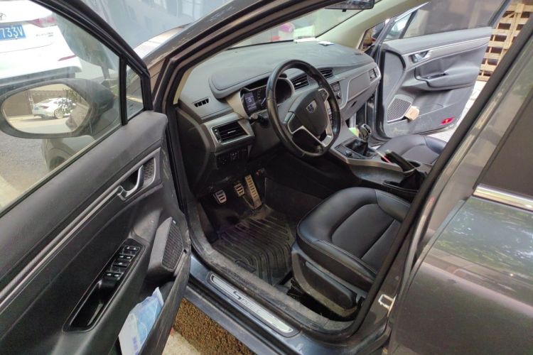 GEELY Emgrand GS 2017 car image #9