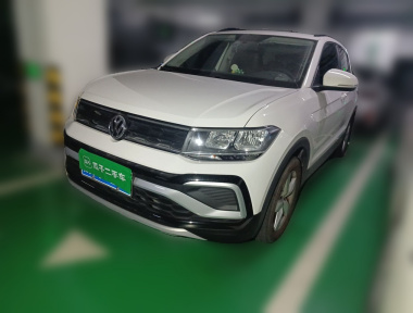 Volkswagen T-Cross 2021 Volkswagen T-Cross 2021 صورة سيارة