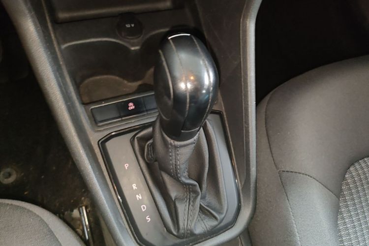 Volkswagen Santana 2020 car image #14