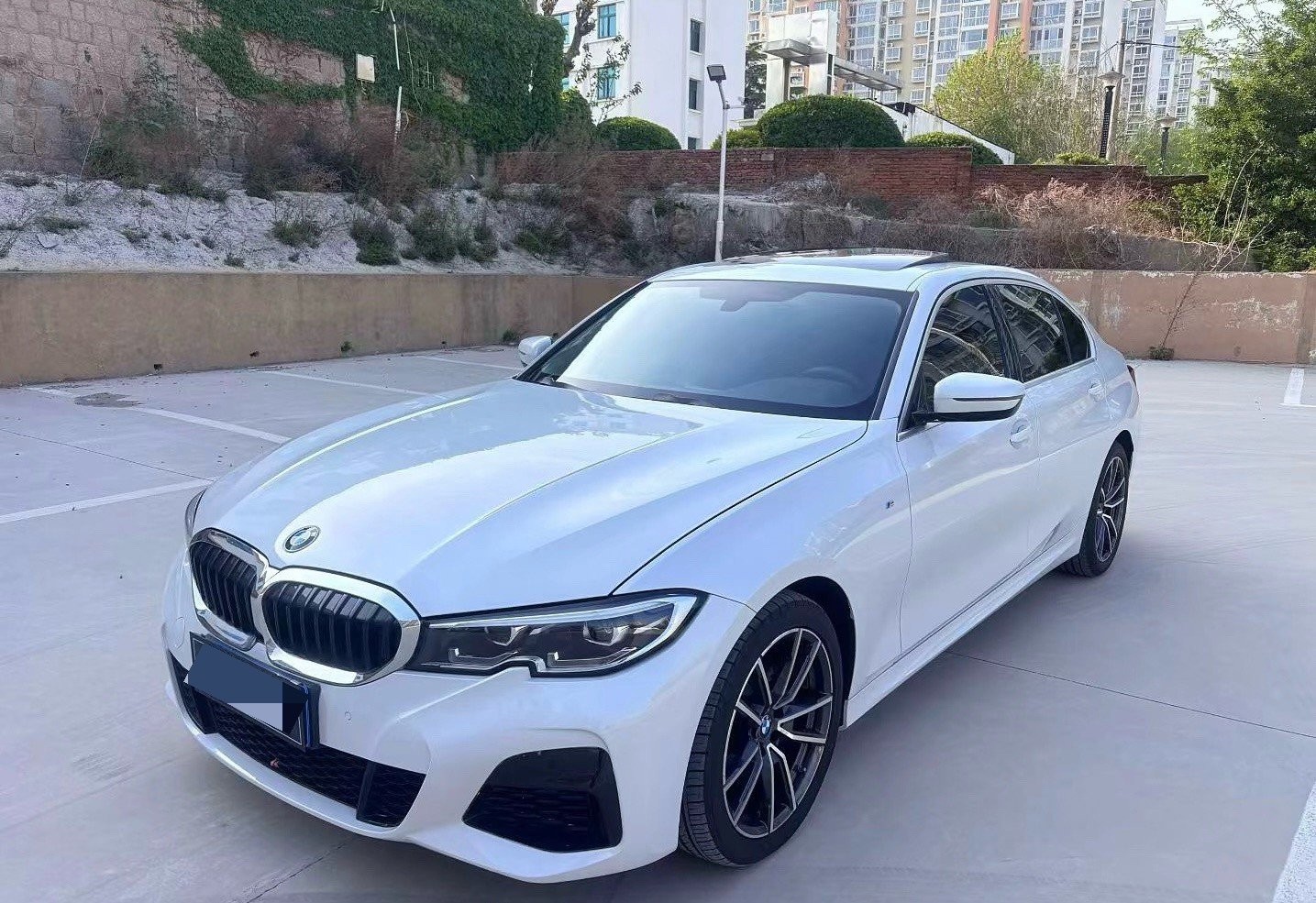 BMW 3 Series 2021 BMW 3 Series 2021 car image