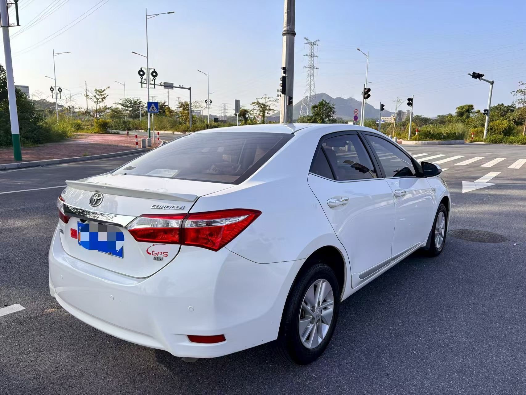 Toyota Corolla 2014 #9 Toyota Corolla 2014 car image #9