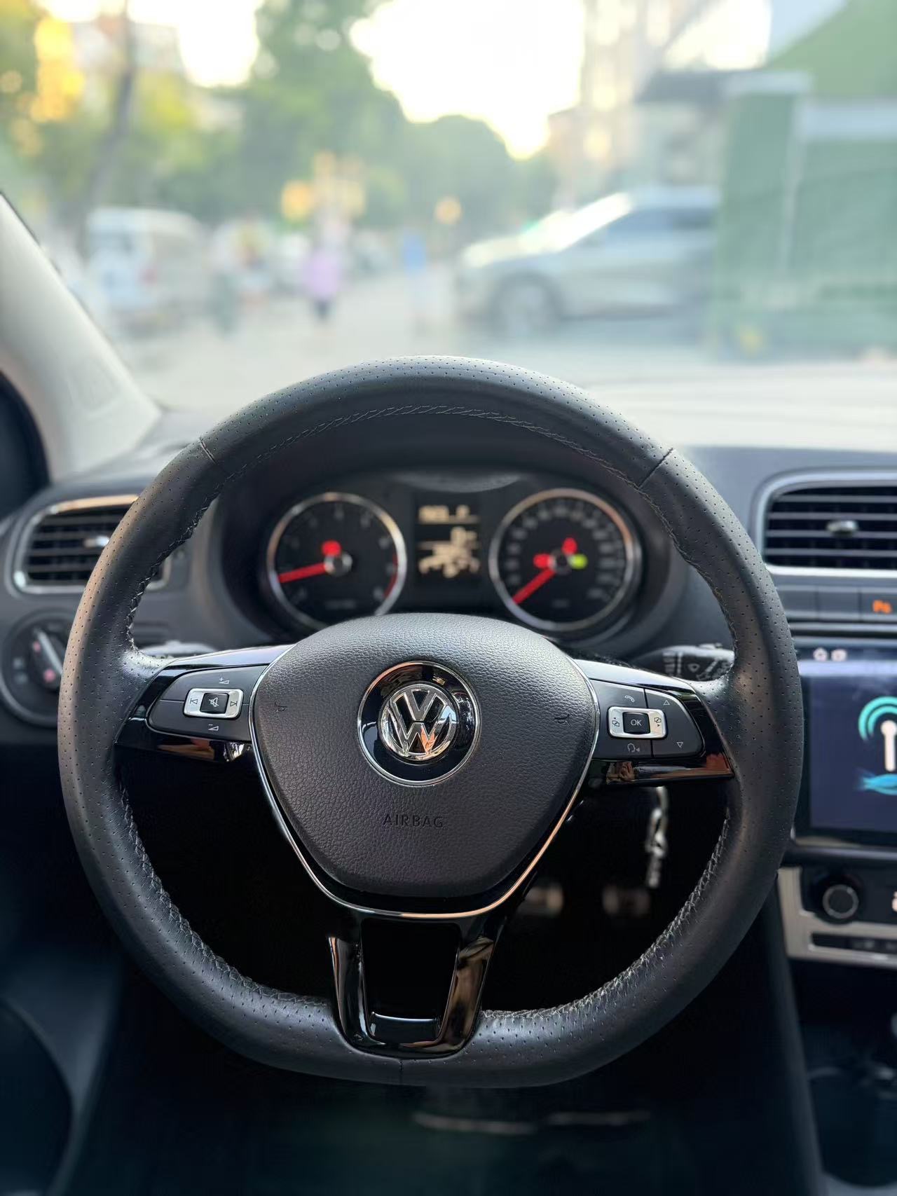 Volkswagen Polo 2015 #7 Volkswagen Polo 2015 car image #7