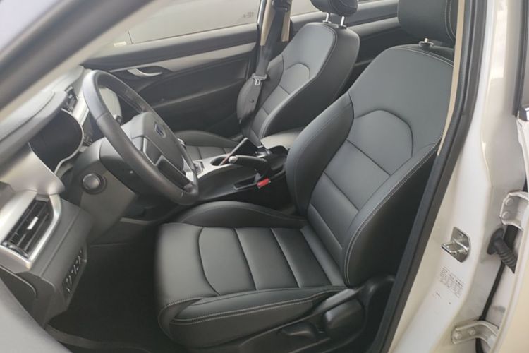 GEELY Emgrand 2018 #15 GEELY Emgrand 2018 car image #15