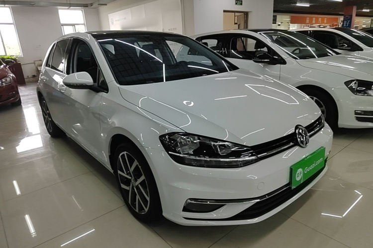 Volkswagen Golf 2020 #4 Volkswagen Golf 2020 car image #4