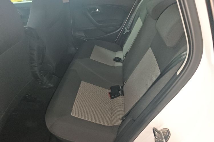 Volkswagen Polo 2018 #17 Volkswagen Polo 2018 car image #17