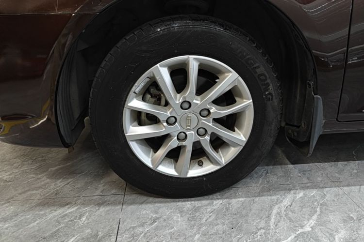 GEELY Emgrand 2020 car image #9