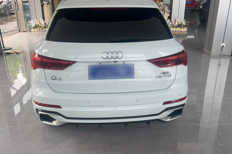 Audi Q3 2024 car image #4