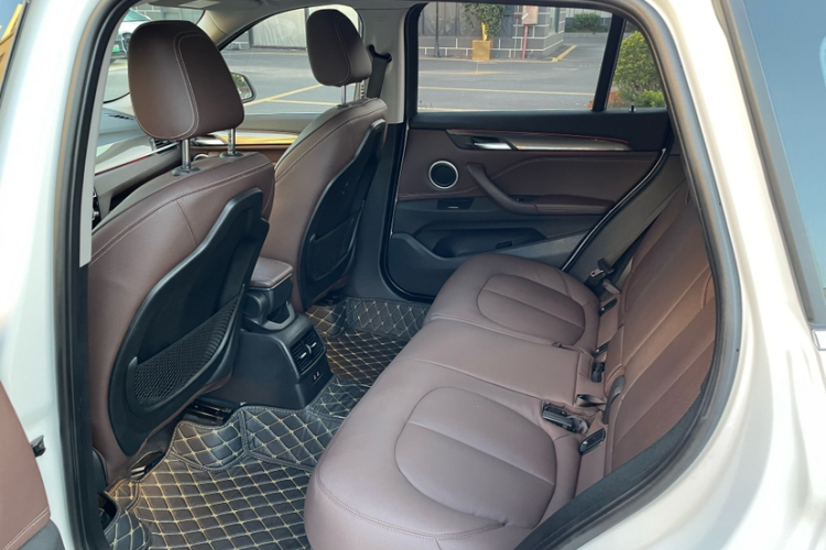 BMW X1 2019 #14 BMW X1 2019 car image #14