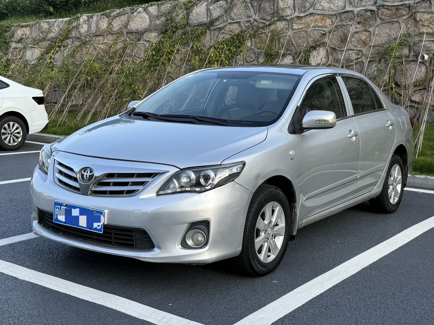 Toyota Corolla 2012 car image 