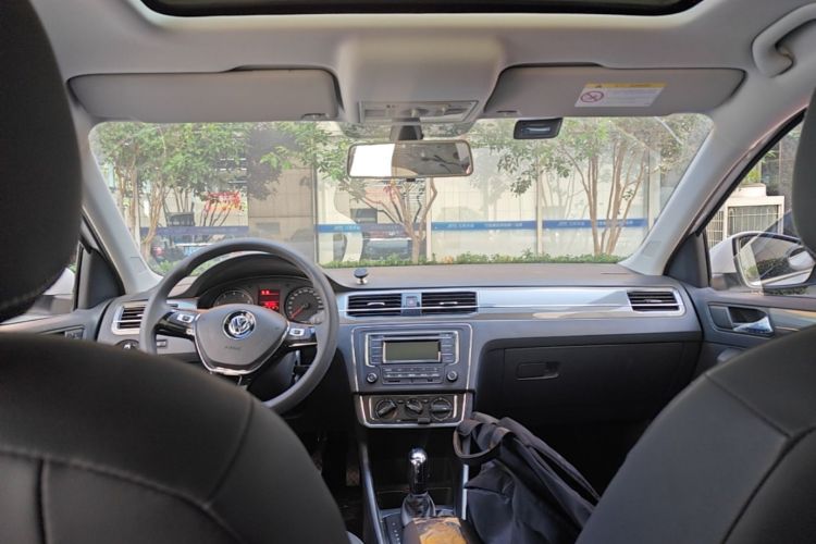 Volkswagen Santana 2016 car image #18