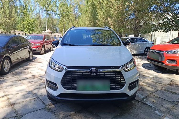 BYD Yuan New Energy 2019 car image #3