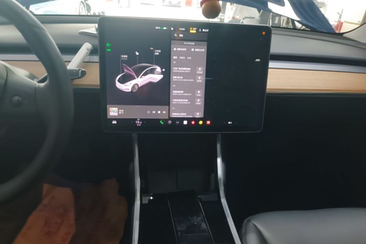 Tesla Model 3 2020 #13 Tesla Model 3 2020 car image #13