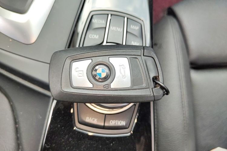 BMW 3 Series GT 2019 #14 BMW 3 Series GT 2019 صورة سيارة #14