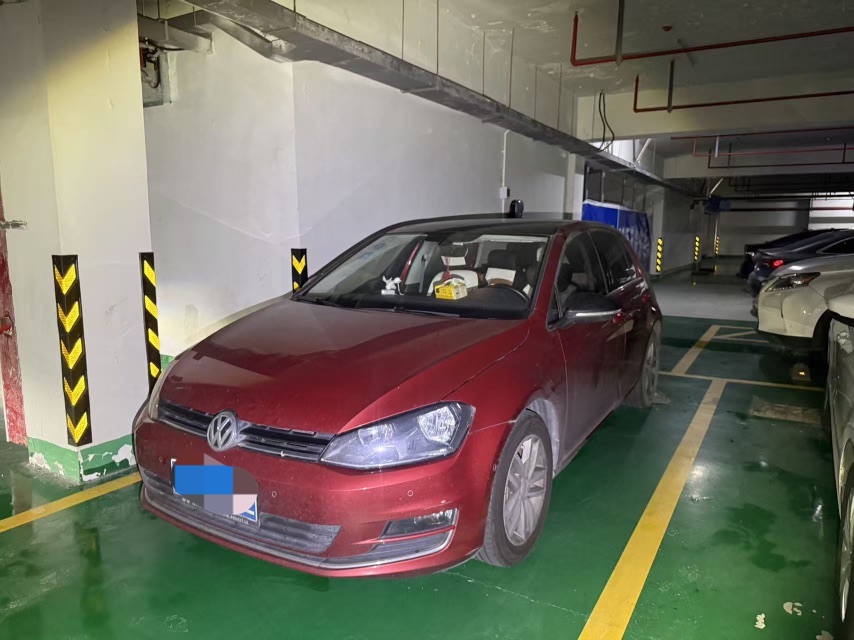 Volkswagen Golf 2017 car image 