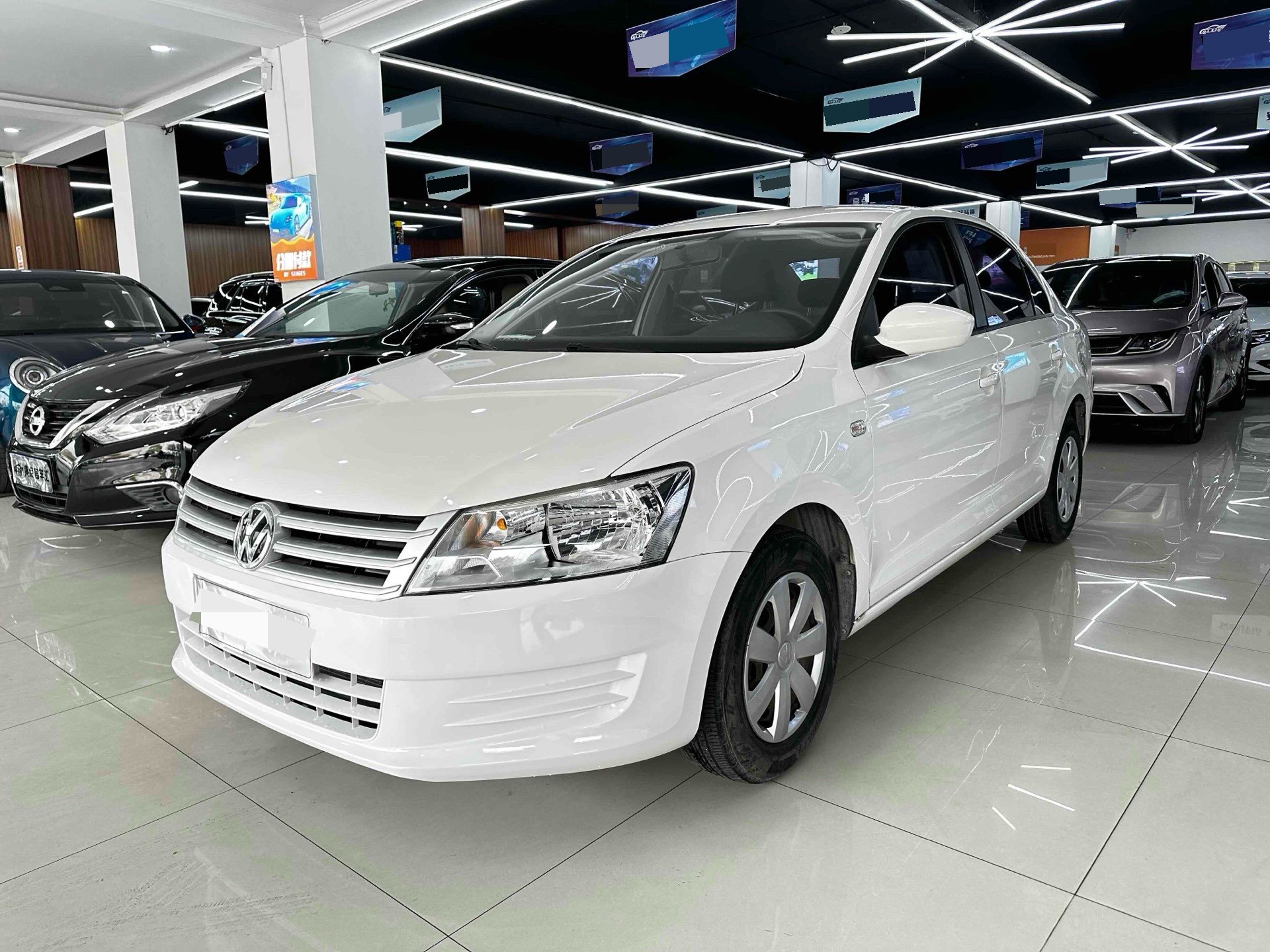 Volkswagen Santana 2015 image de voiture 