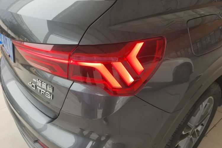 Audi Q3 2025 #8 Audi Q3 2025 изображение автомобиля #8