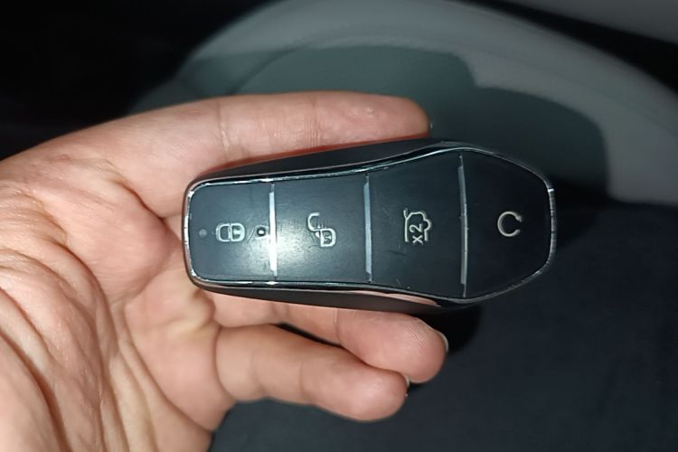 BYD Han 2025 car image #9