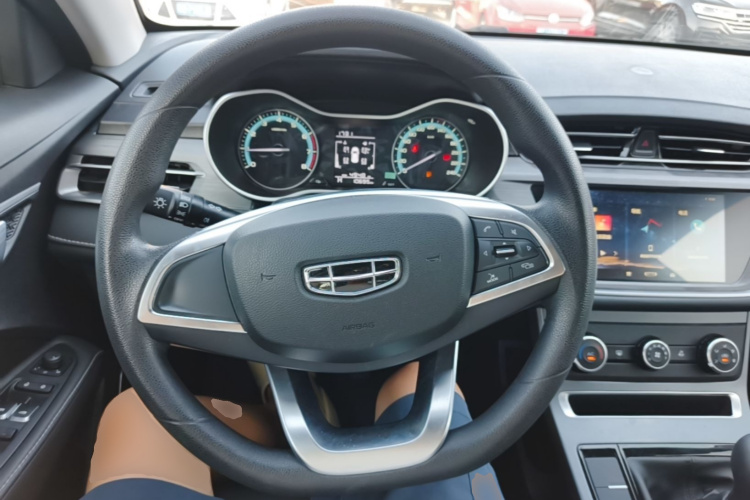 GEELY Emgrand 2021 #11 GEELY Emgrand 2021 car image #11