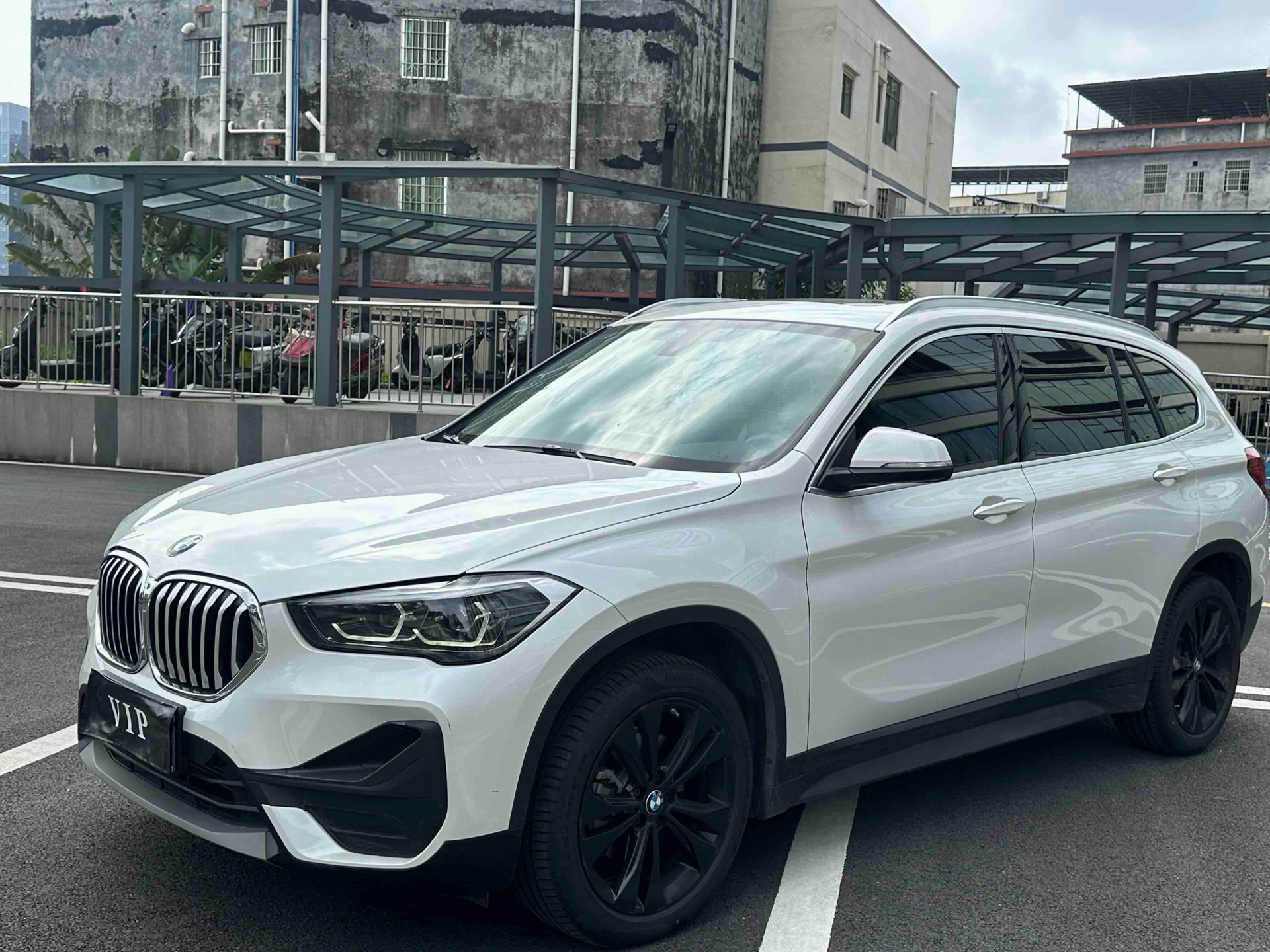 BMW X1 2022 BMW X1 2022 car image