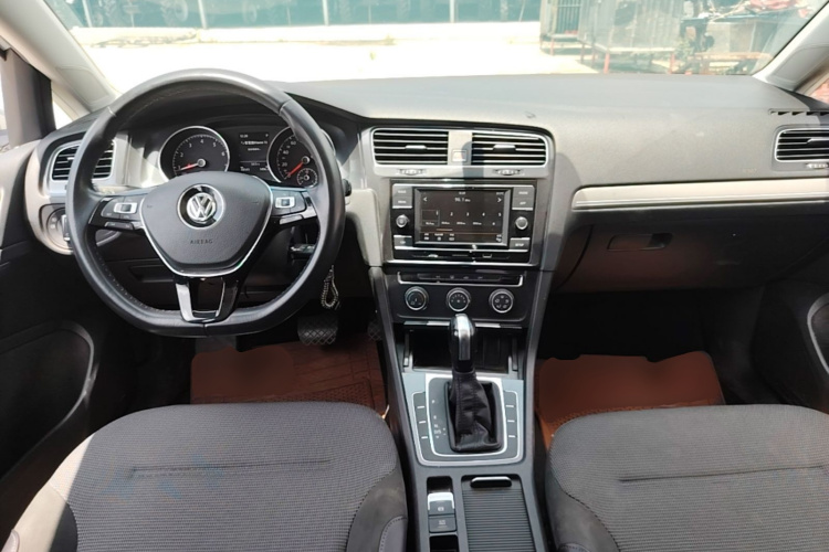 Volkswagen Golf 2018 #10 Volkswagen Golf 2018 car image #10
