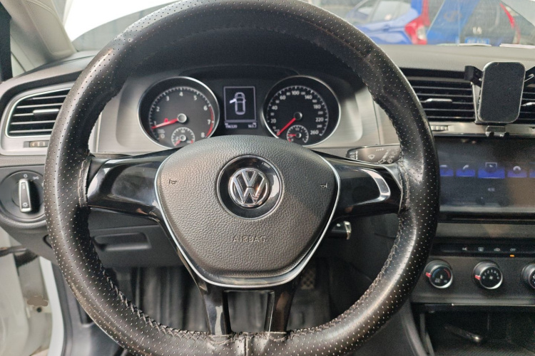 Volkswagen Golf 2015 صورة سيارة #11