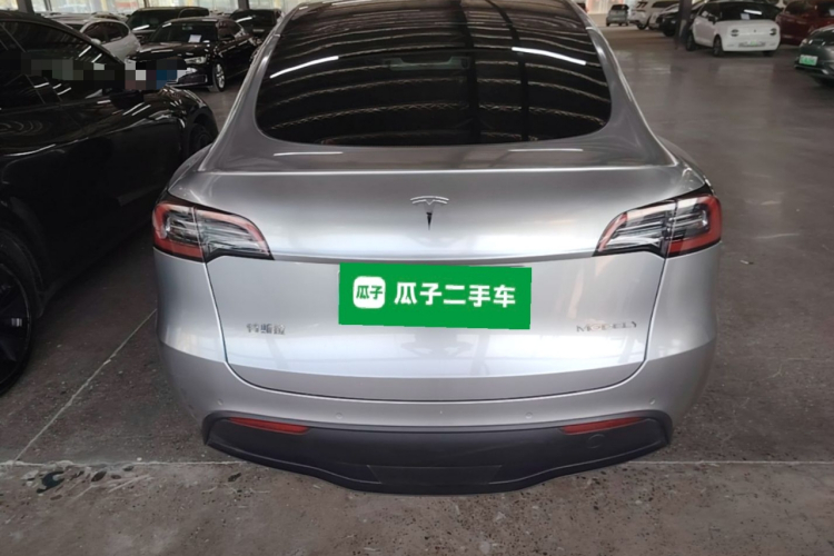 Tesla Model Y 2022 #6 Tesla Model Y 2022 car image #6