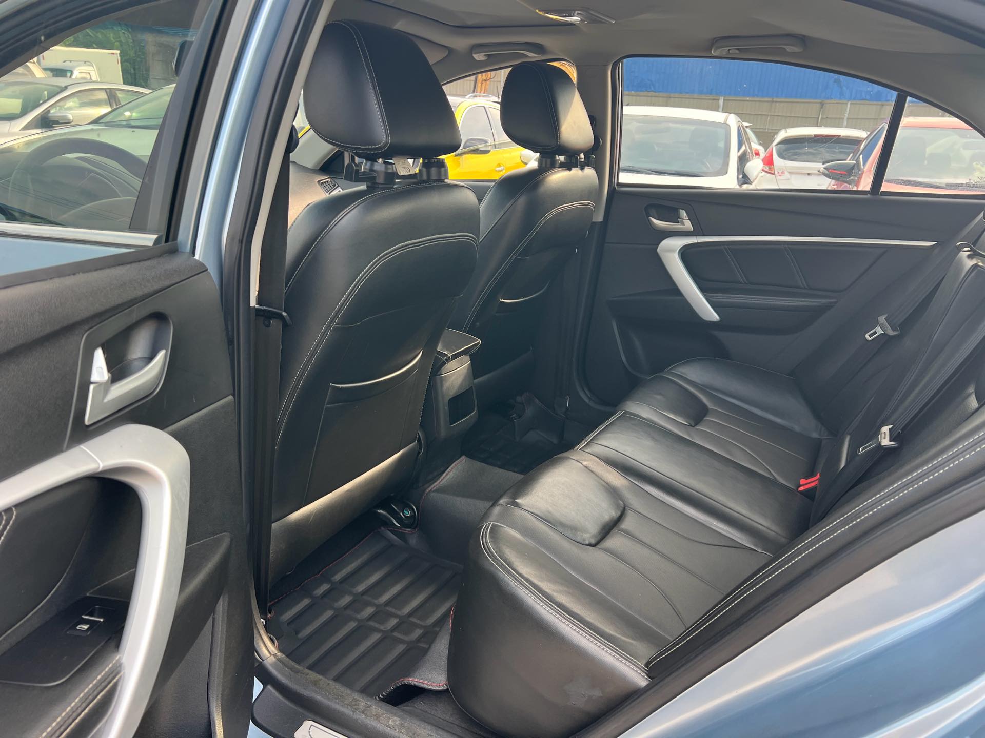 GEELY Emgrand 2016 car image #6