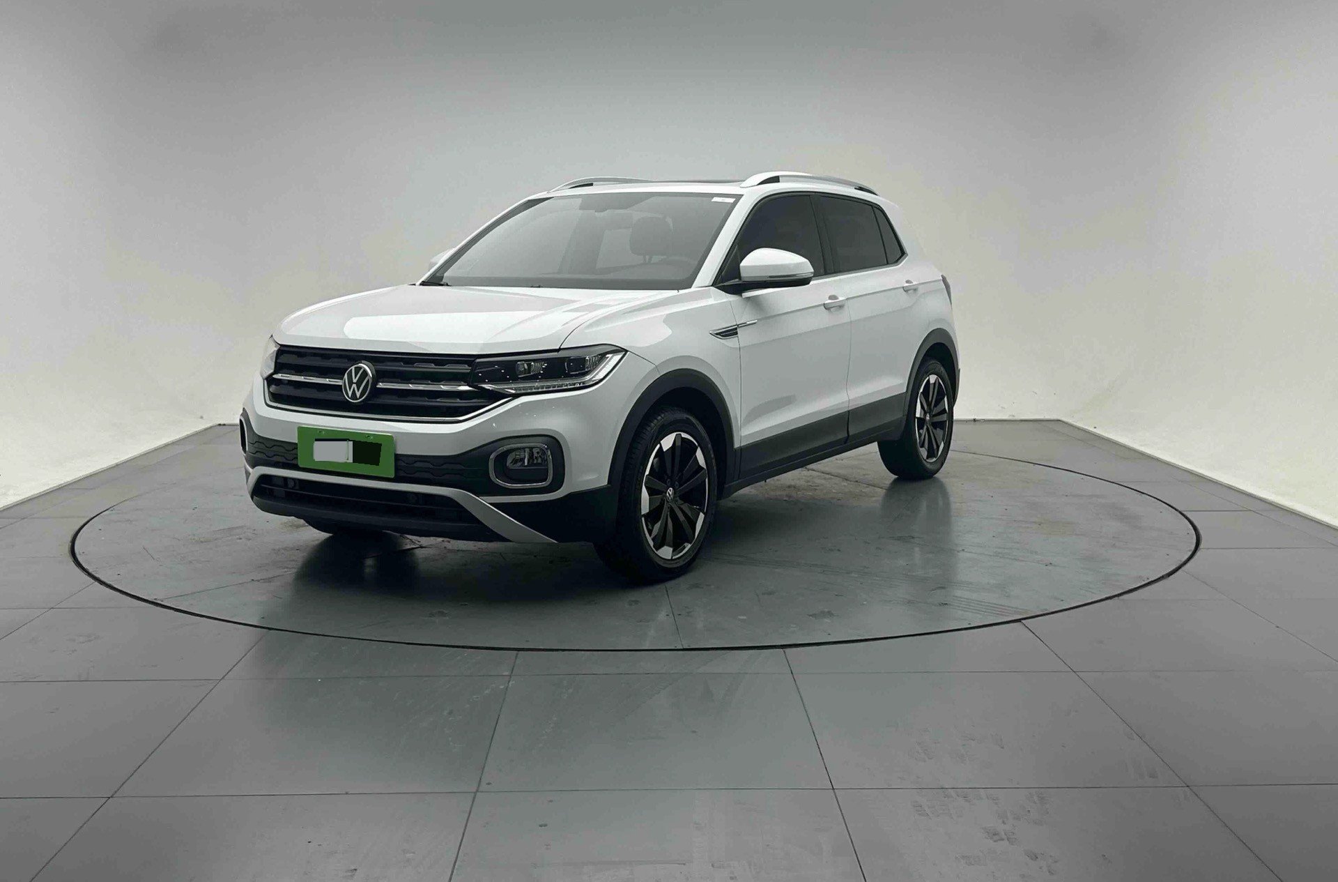 Volkswagen Tacqua 2021 car image 