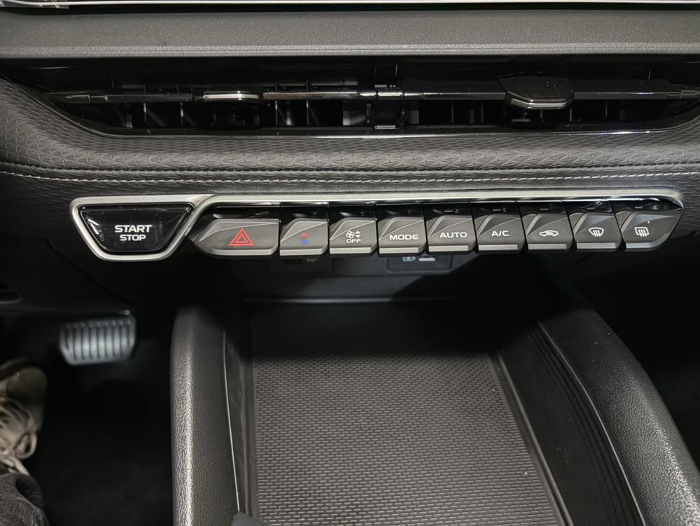 GEELY Binray 2026 #17 GEELY Binray 2026 car image #17