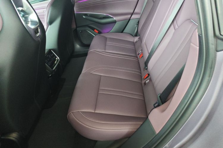 2026 #17 2026 immagine di auto #17