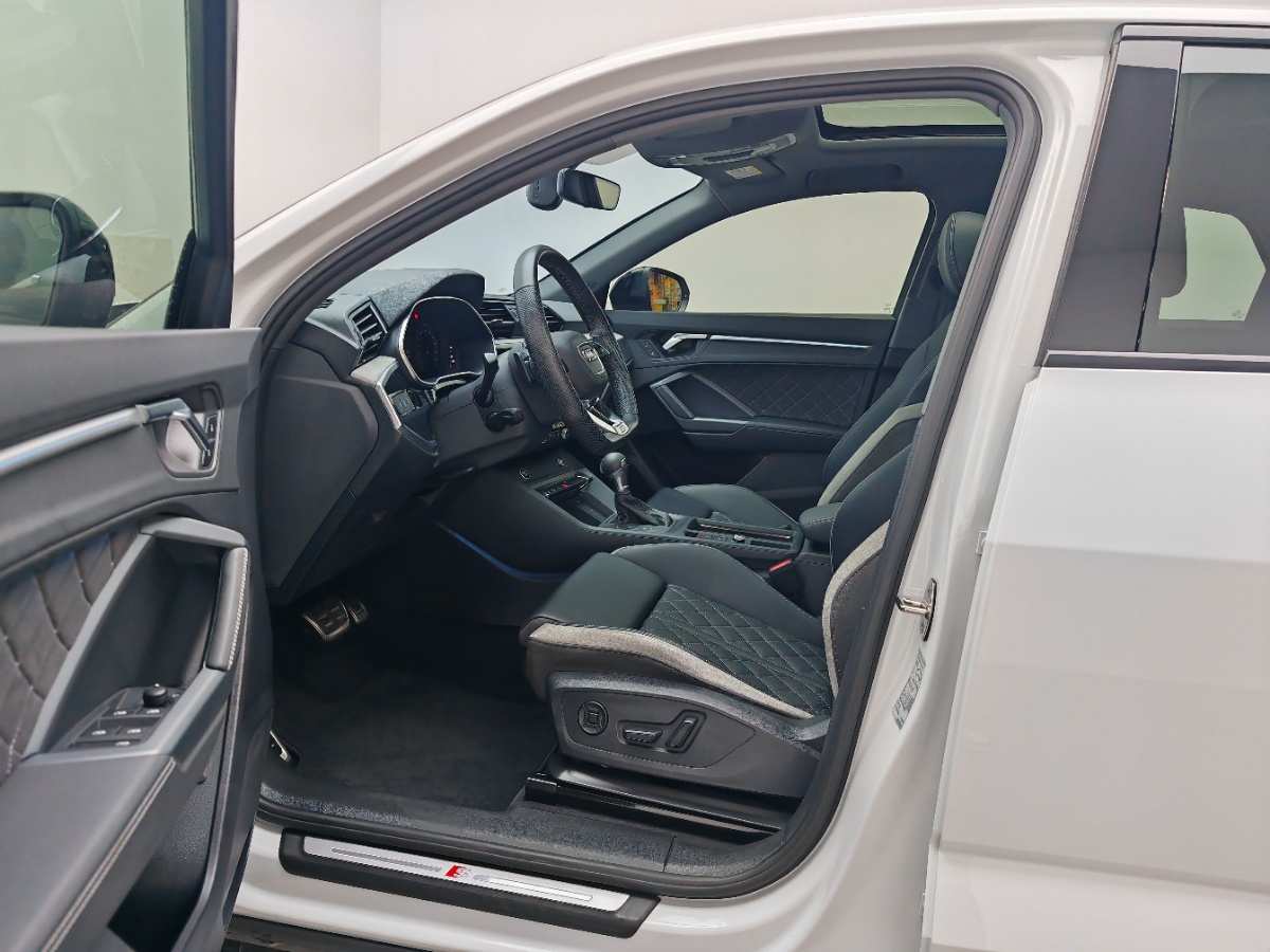 Audi Q3 Sportback 2024 car image #5