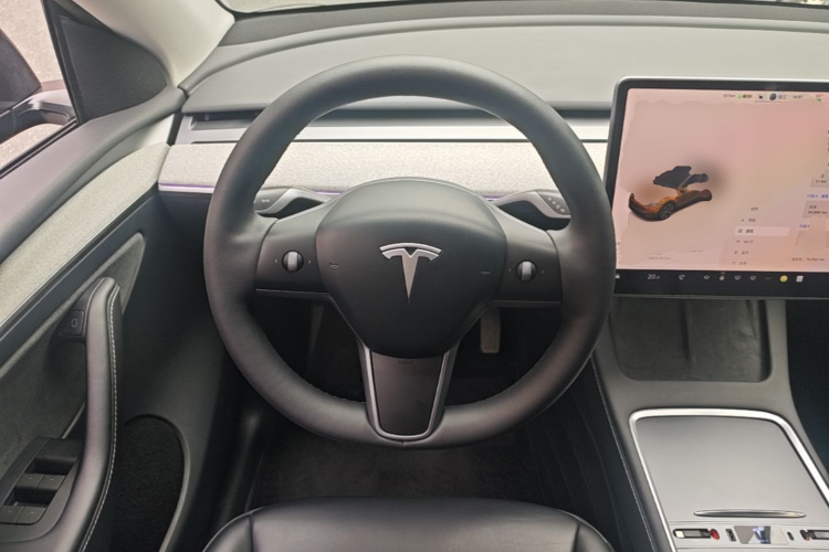Tesla Model Y 2024 #15 Tesla Model Y 2024 immagine di auto #15
