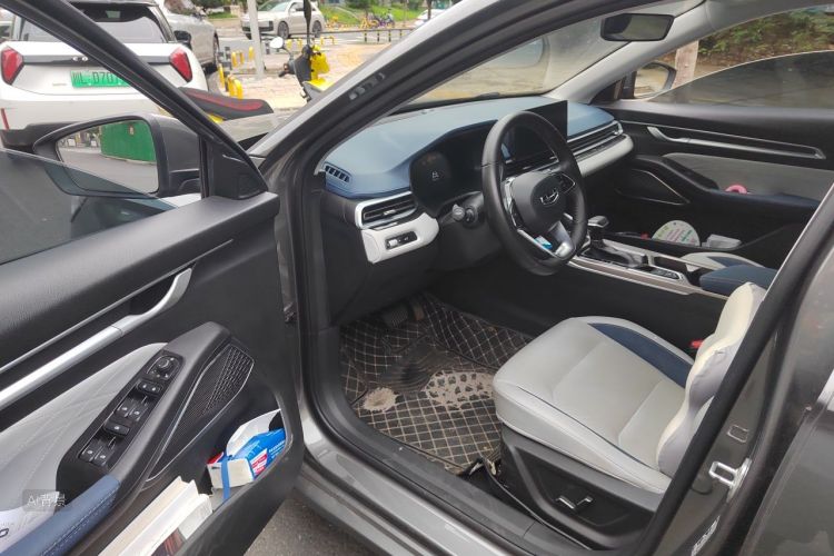 GEELY Emgrand 2021 #18 GEELY Emgrand 2021 car image #18