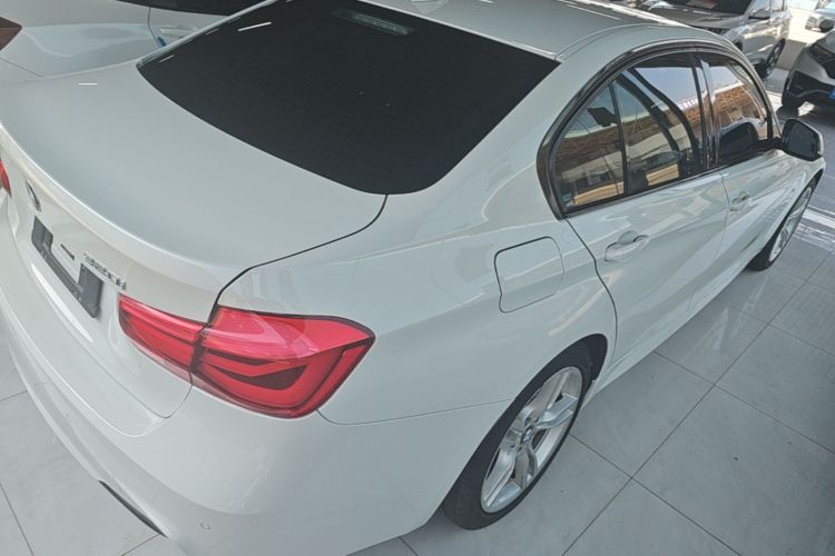 BMW 3 Series 2017 #7 BMW 3 Series 2017 car image #7