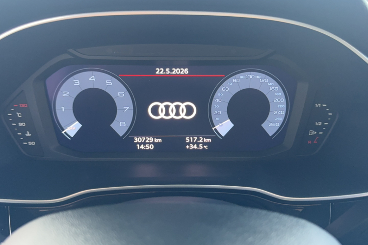 Audi Q3 2022 car image #8