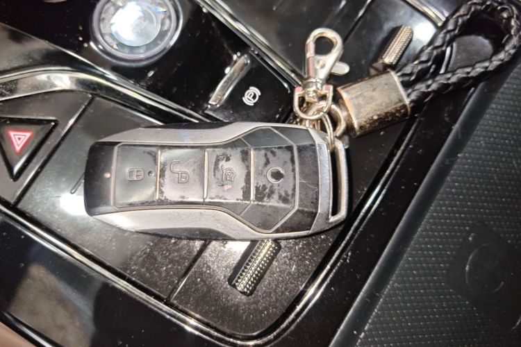 BYD Han 2022 car image #9