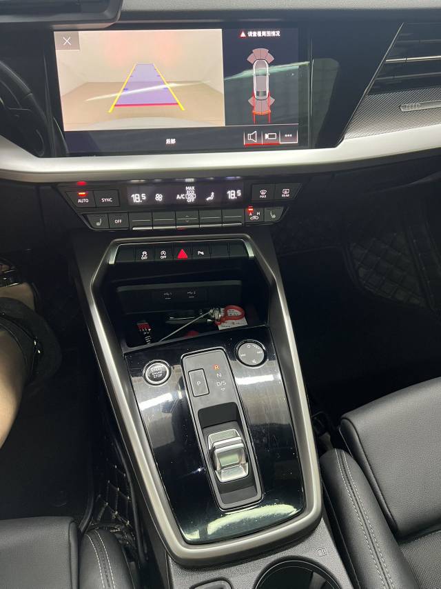 Audi A3 2023 immagine di auto #12