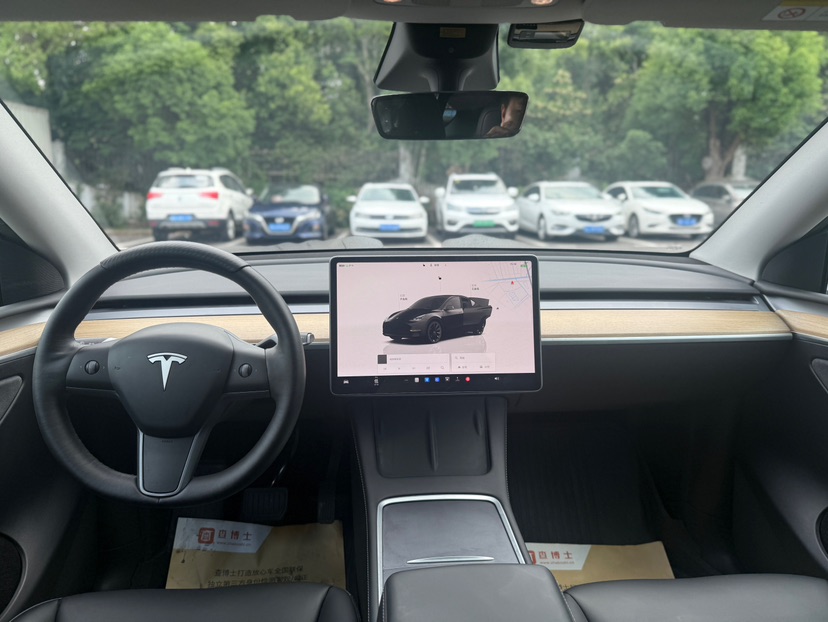 Tesla Model Y 2022 #6 Tesla Model Y 2022 car image #6