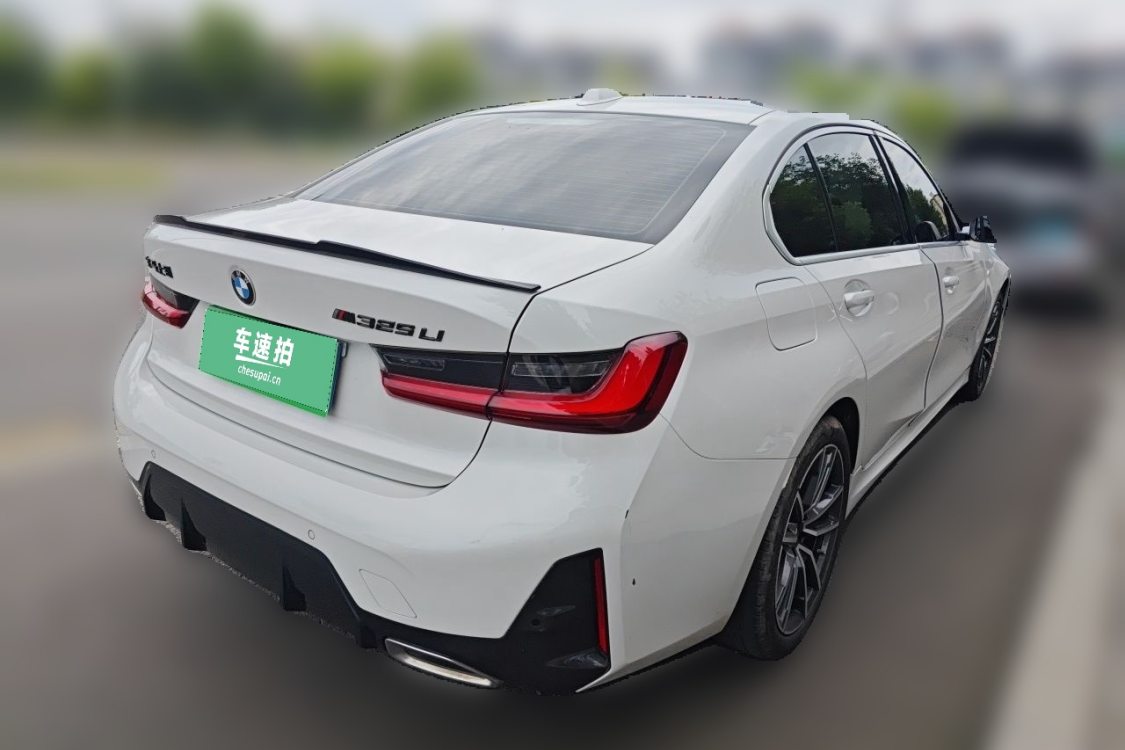 BMW 3 Series 2024 #4 BMW 3 Series 2024 car image #4