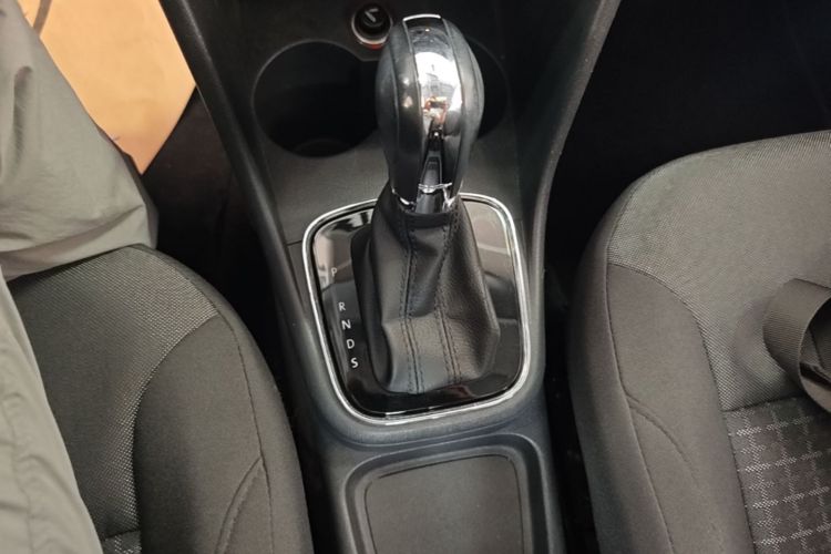 Volkswagen Polo 2016 #18 Volkswagen Polo 2016 car image #18