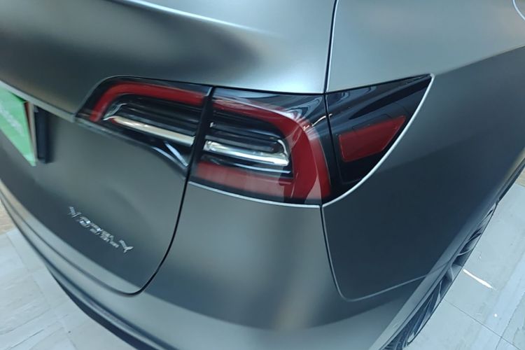 Tesla Model Y 2021 #8 Tesla Model Y 2021 car image #8