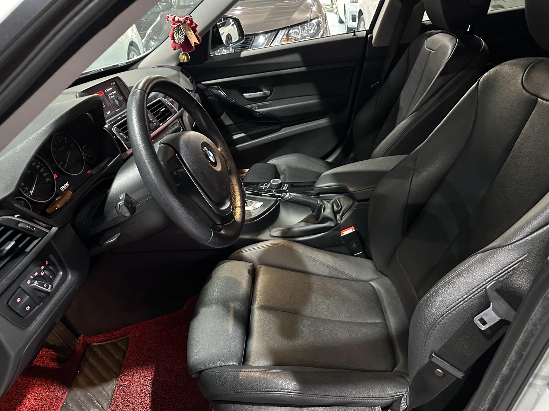 BMW 3 Series GT 2019 car image #2