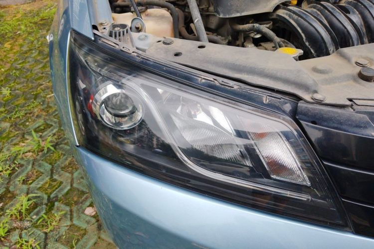 GEELY Emgrand 2016 car image #8