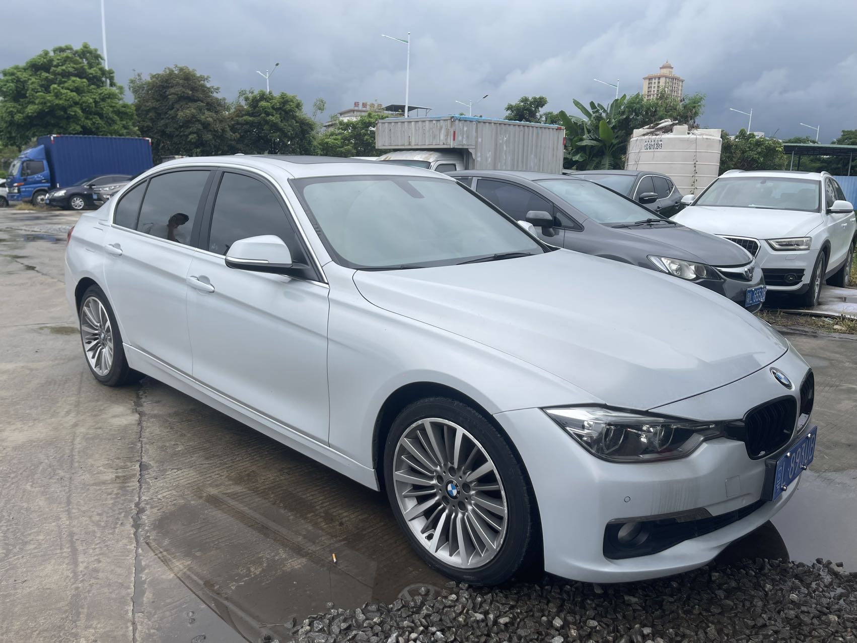 BMW 3 Series 2017 #7 BMW 3 Series 2017 car image #7