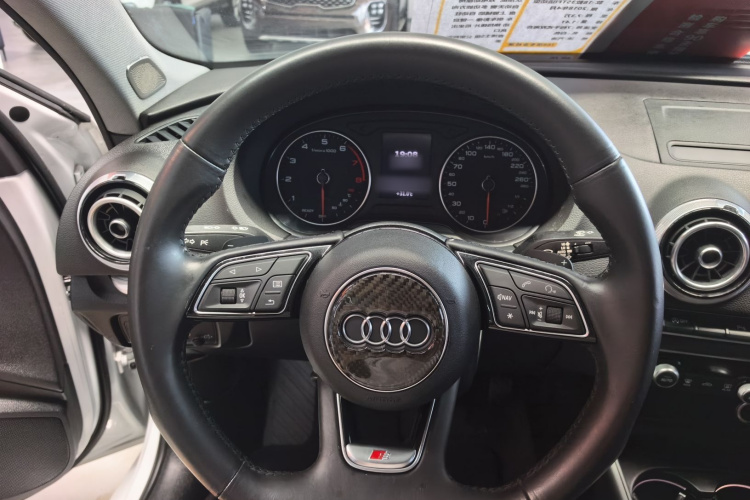 Audi A3 2018 #13 Audi A3 2018 car image #13