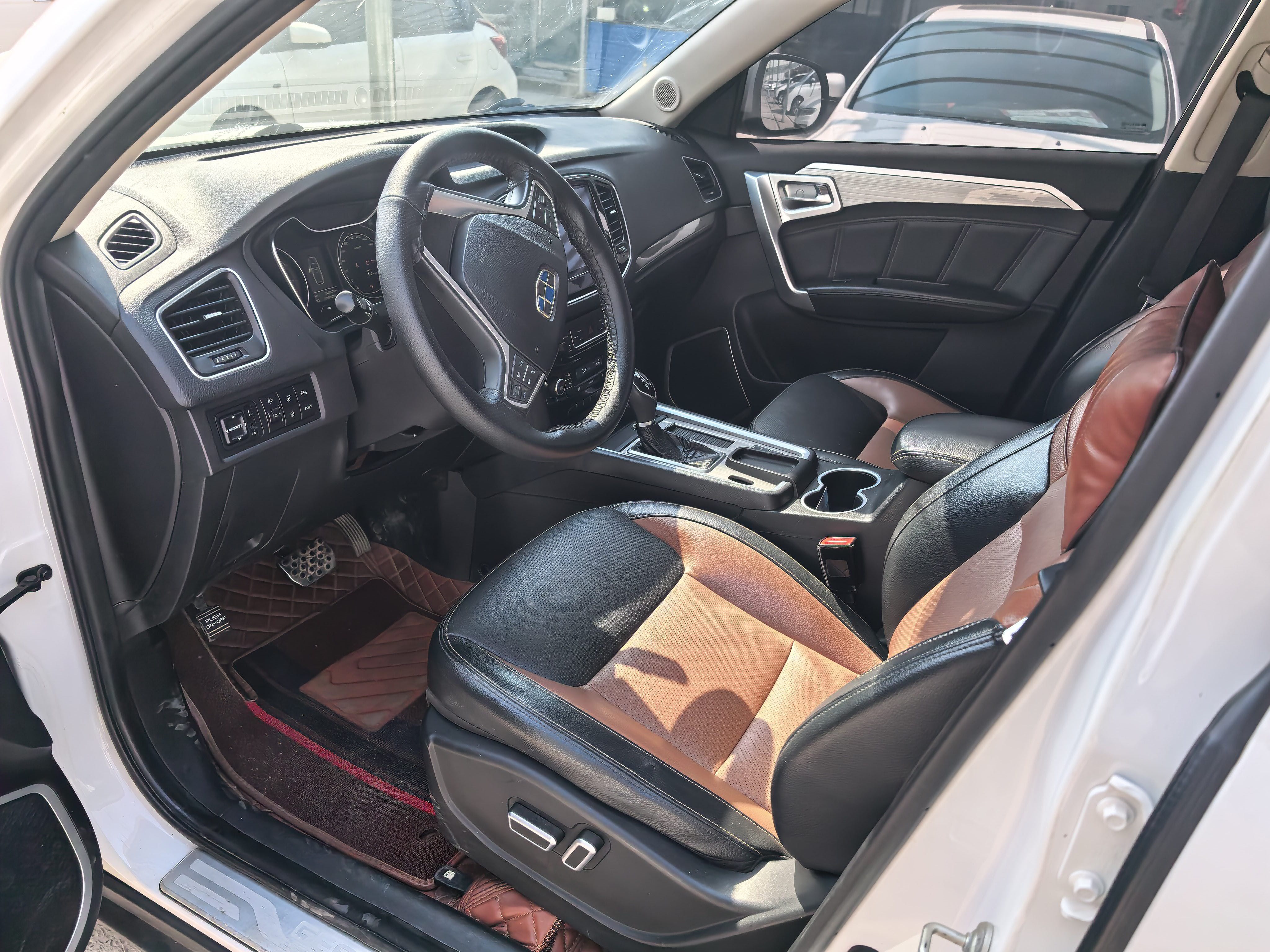 GEELY Vision X6 2017 car image #3