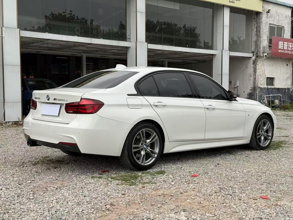 BMW 3 Series 2018 #7 BMW 3 Series 2018 car image #7