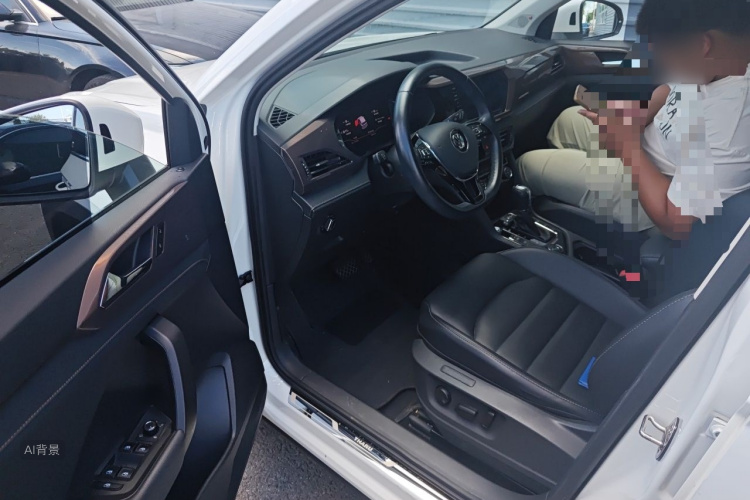Volkswagen Tharu 2020 car image #18
