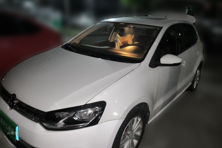 Volkswagen Polo 2016 car image #2