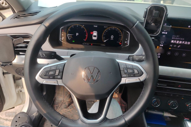Volkswagen Lavida 2022 car image #12
